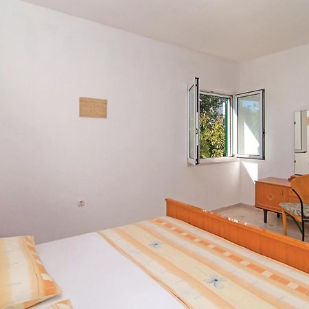 3 Bedroom Cozy Home In Supetar Bagian luar foto